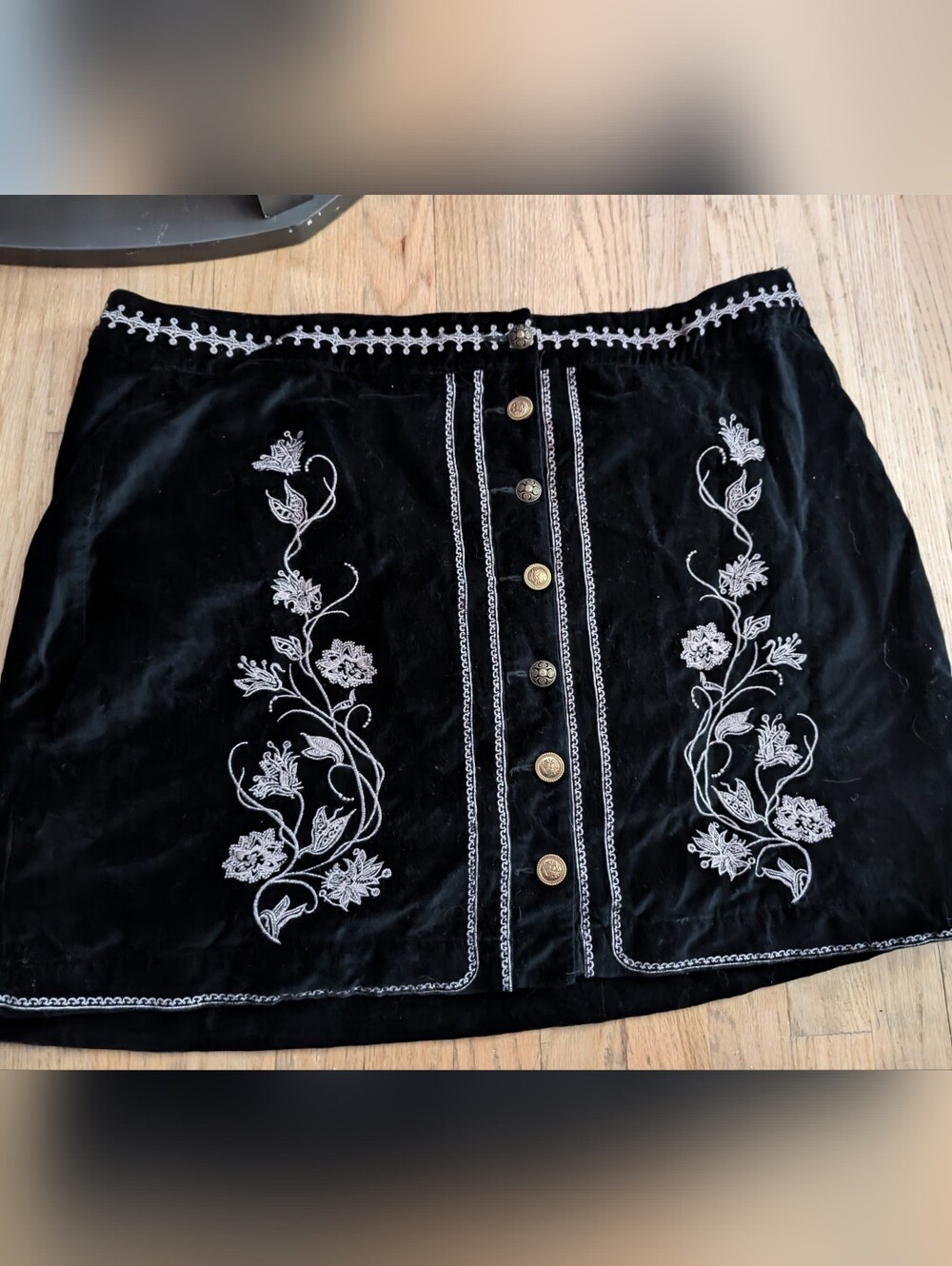 20W Joe Browns Floral Embroidered A-Line Mini Skirt